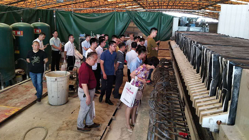 廂式壓濾機處理一噸污泥的成本大概是多少